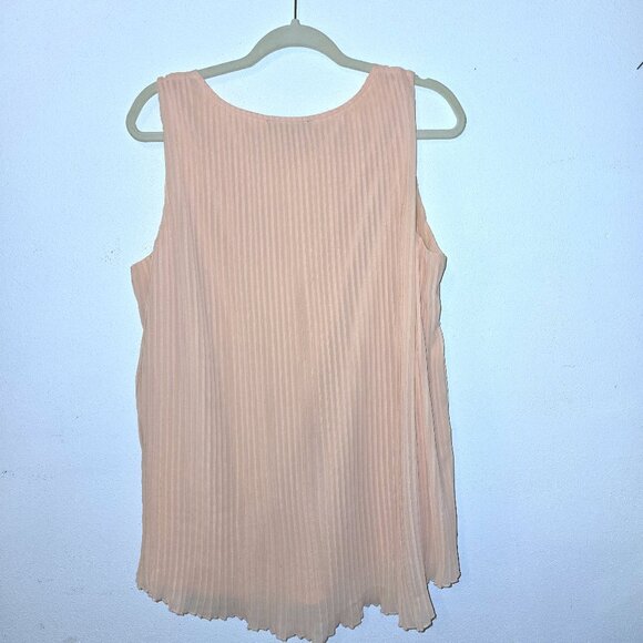 Jessica Simpson Peach Pleated Chiffon Sleeveless Blouse / Tank Size 1X - Picture 2 of 5